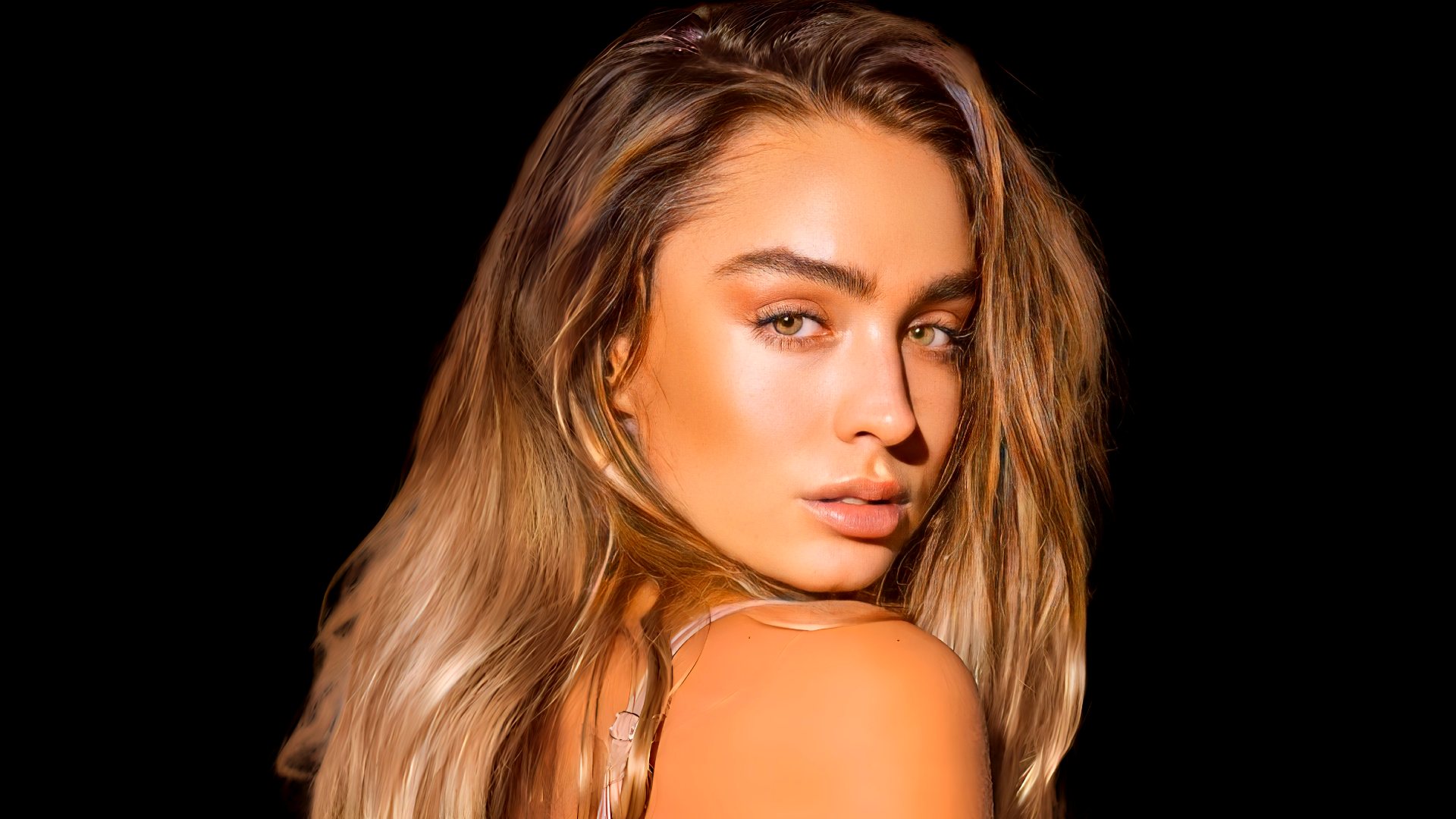 Model Sommer Ray's 10 Million Net Worth (FORBES) Net Worth Club 2023