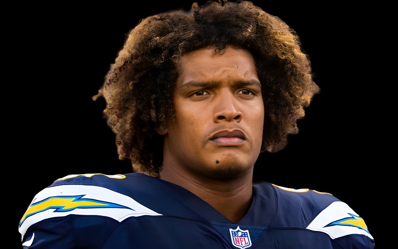 Isaac Rochell Net Worth 2024 (FORBES) Salary Contract Net Worth Club 2024